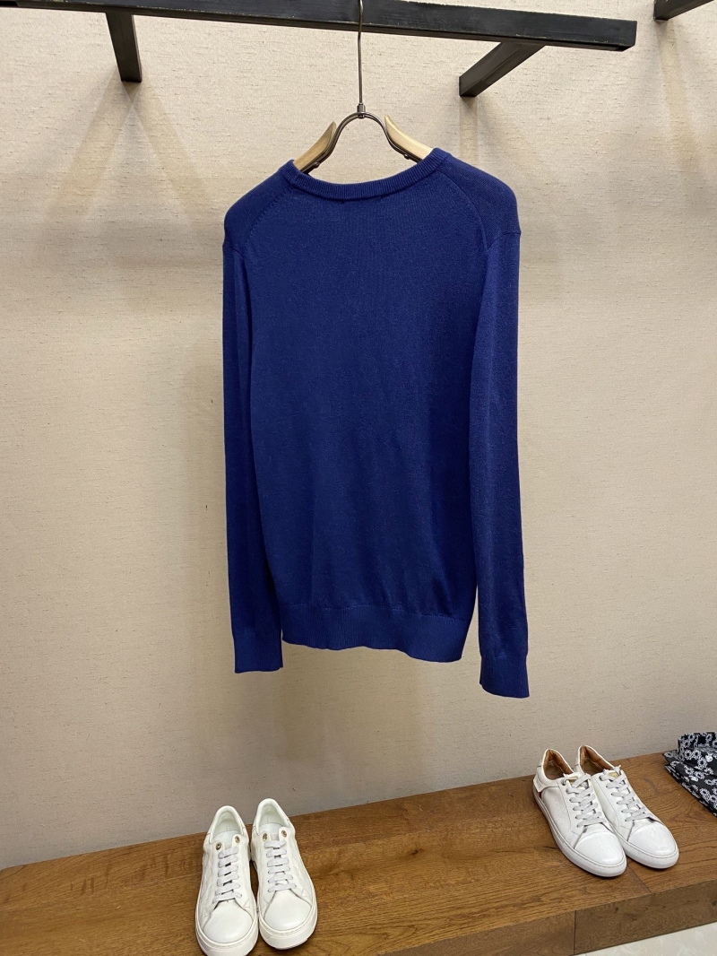 Pra*a sweater